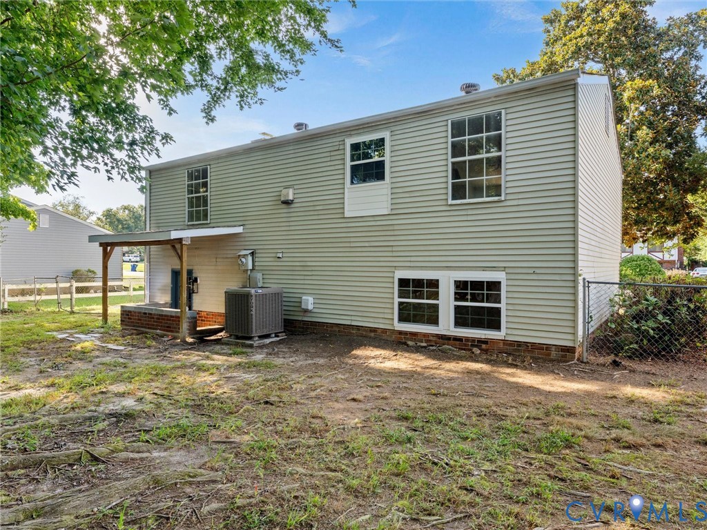 5907 Stella Rd