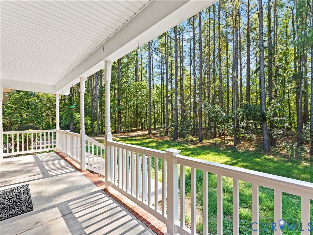 12 Henderson Rd