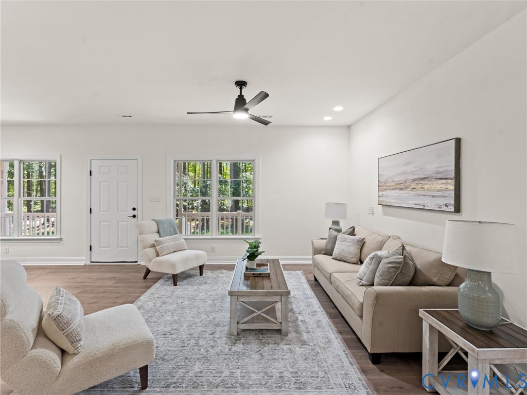 12 Henderson Rd
