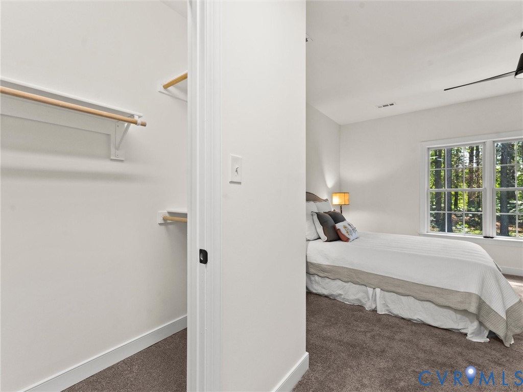 12 Henderson Rd