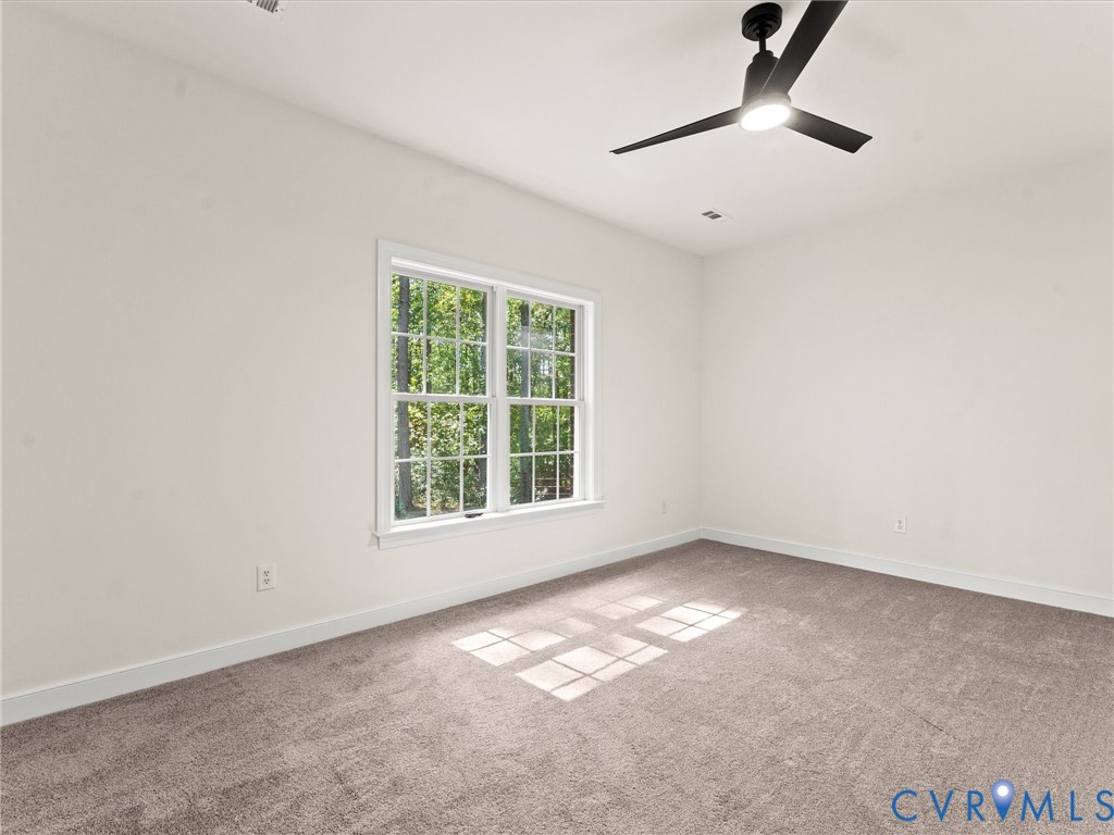 12 Henderson Rd