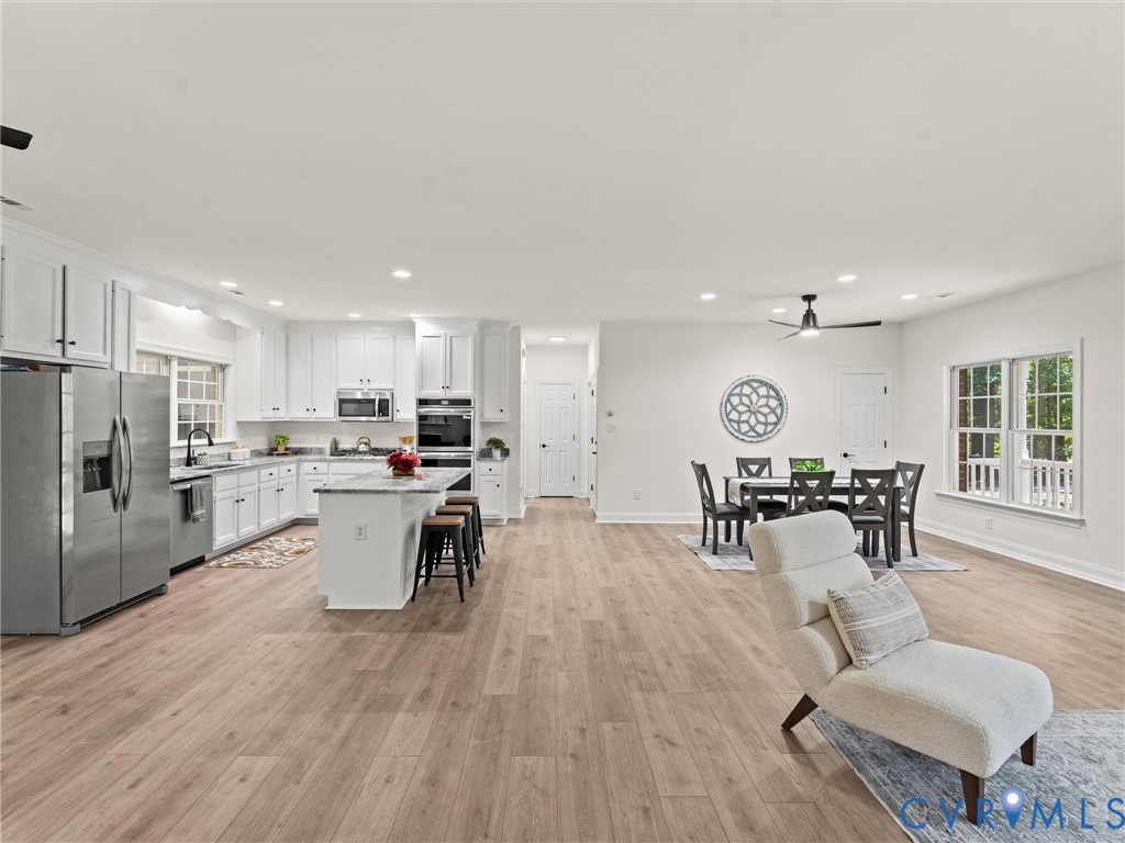 12 Henderson Rd