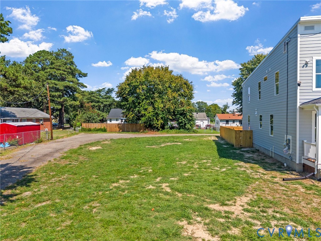 2000 Newbourne St