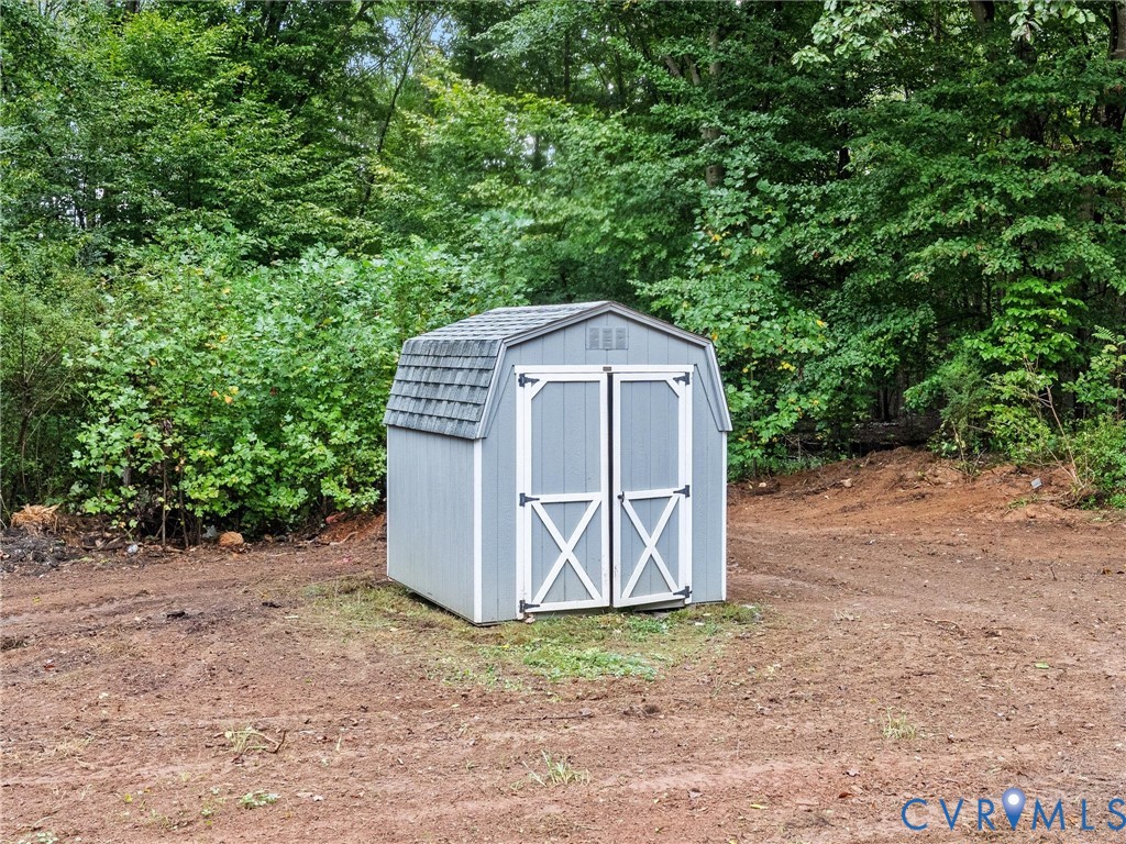 7398 Shannon Hill Rd