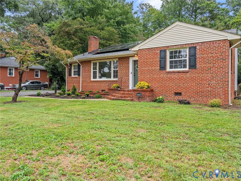 8305 Colebrook Rd