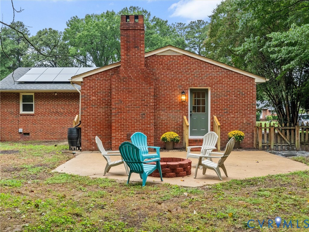 8305 Colebrook Rd