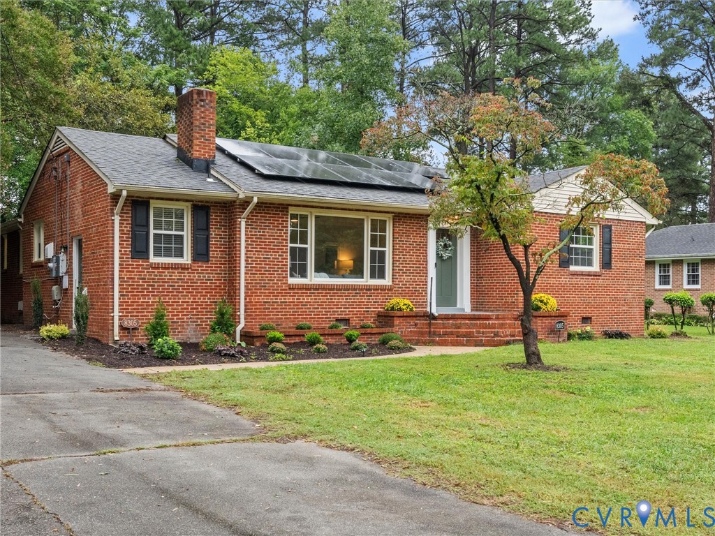 8305 Colebrook Rd