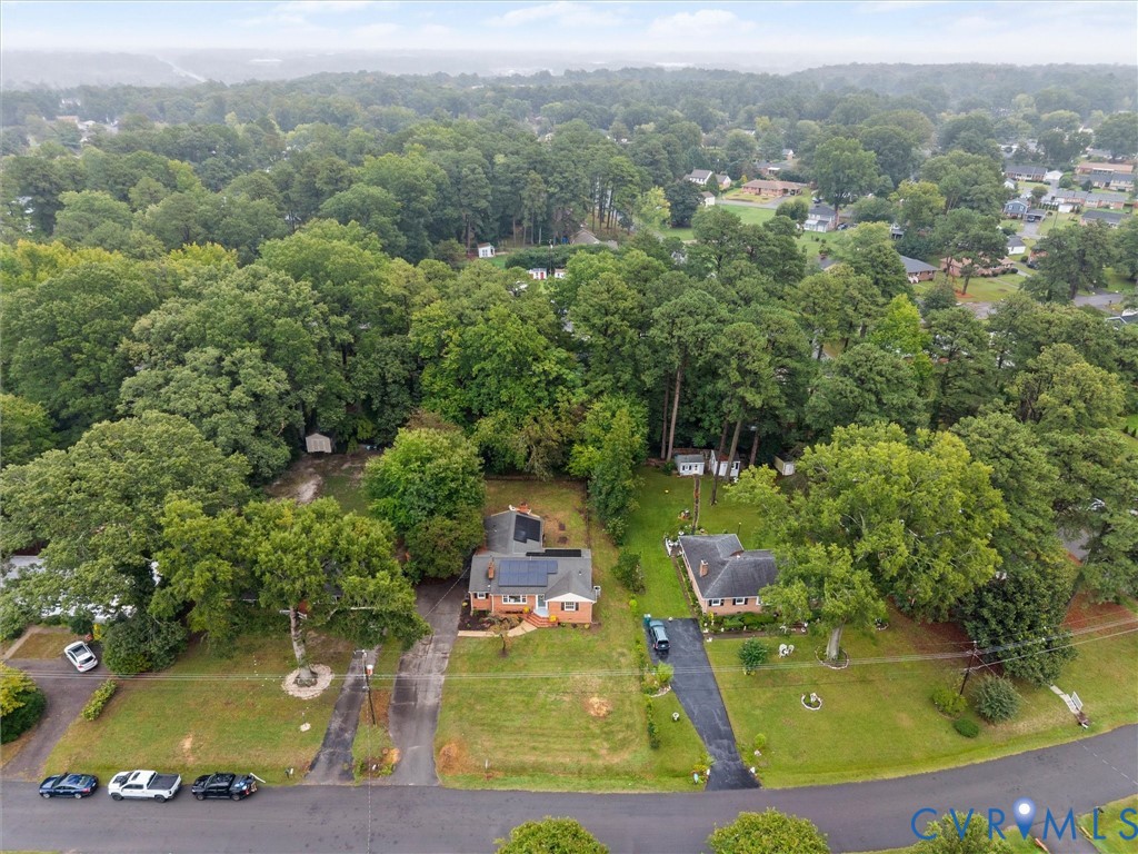 8305 Colebrook Rd