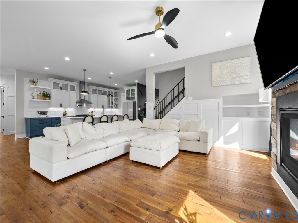 4112 Bellstone Dr