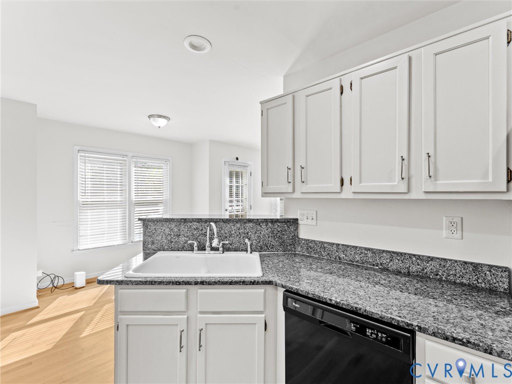 5200 Olde Milbrooke Dr