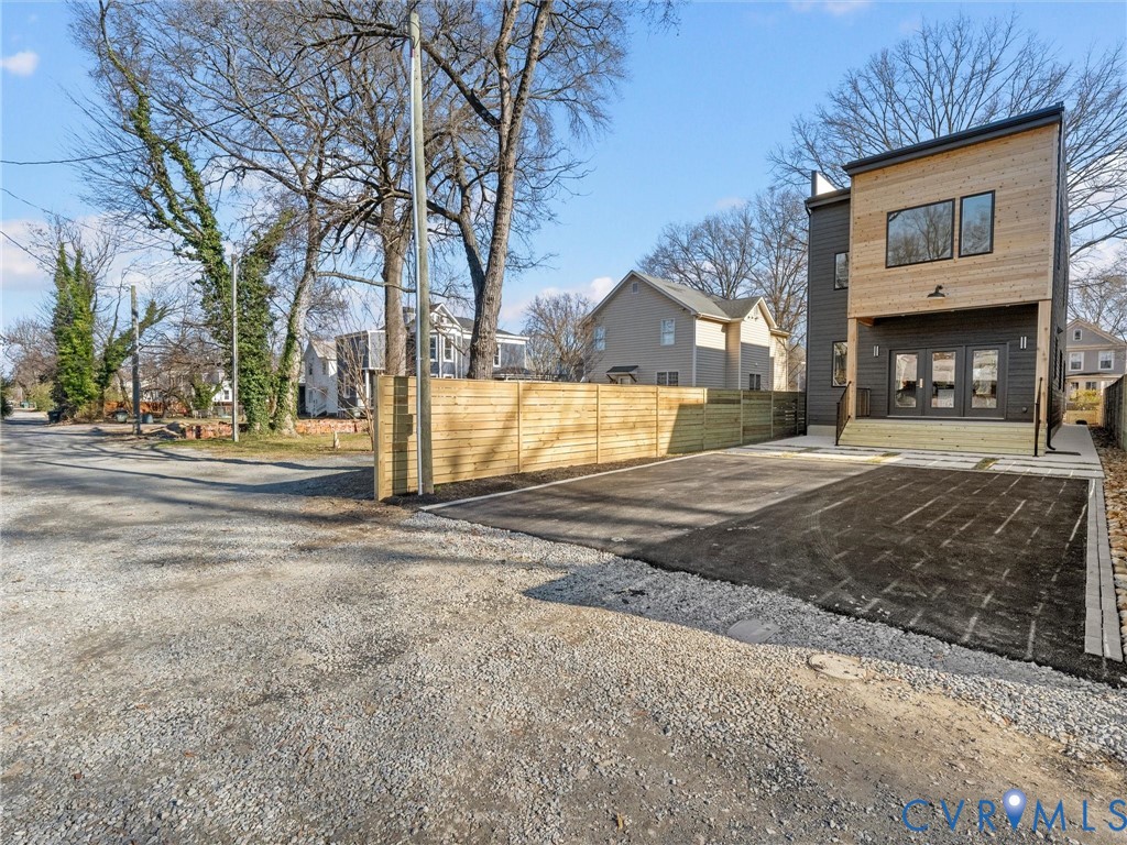 2202 3rd Ave
