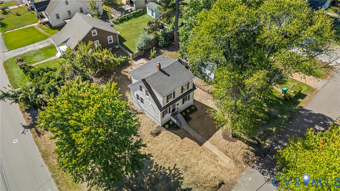 2601 Greenway Ave