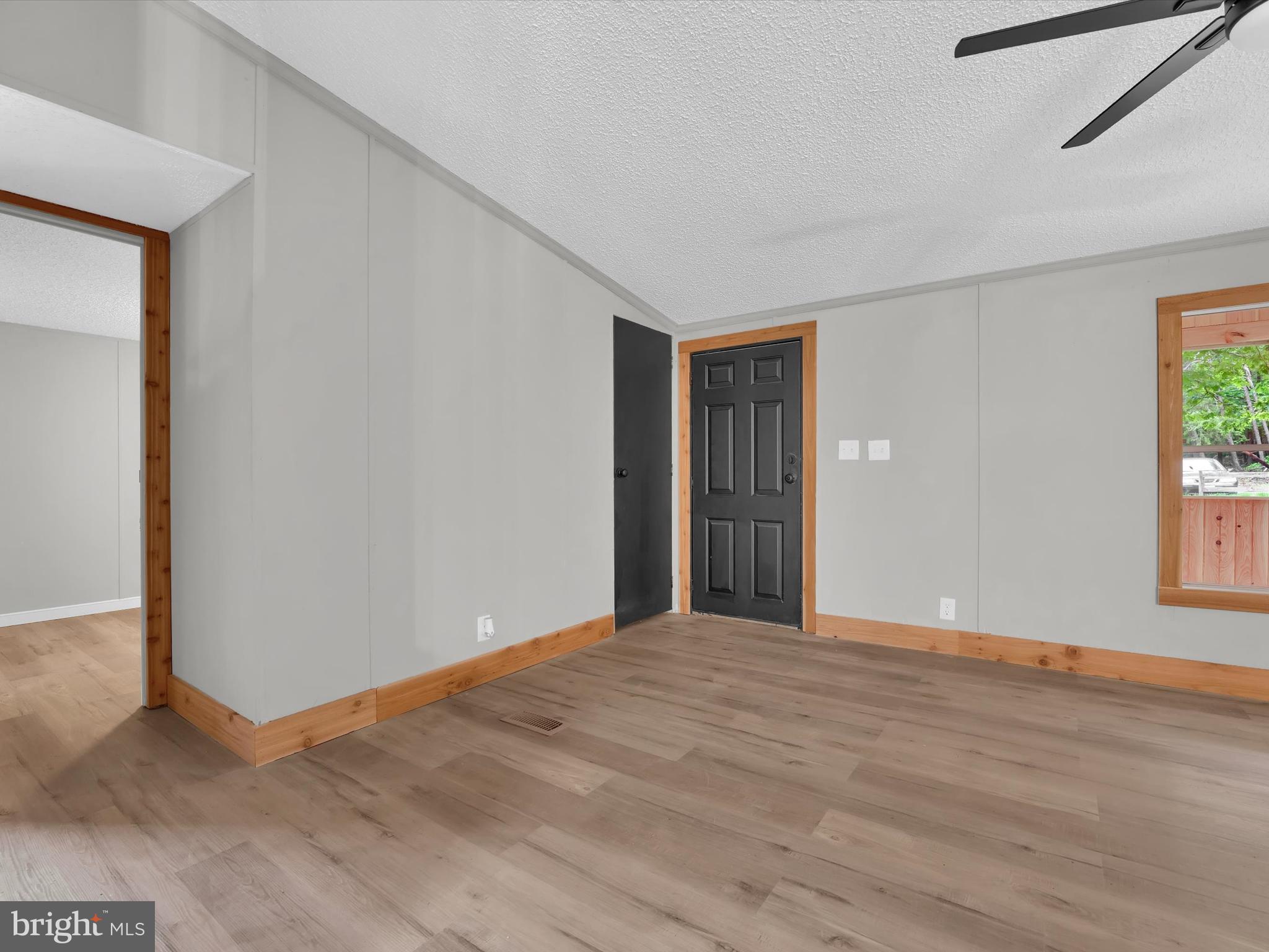 13916 Shannon Hill Rd