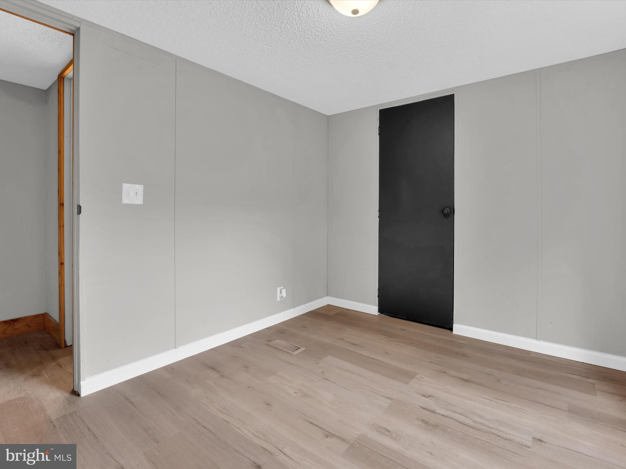 13916 Shannon Hill Rd