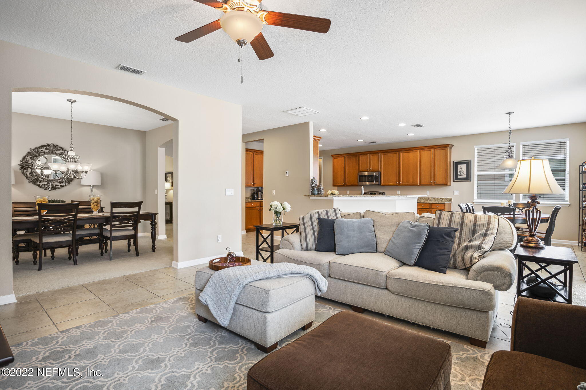 12133 DIAMOND SPRINGS DR