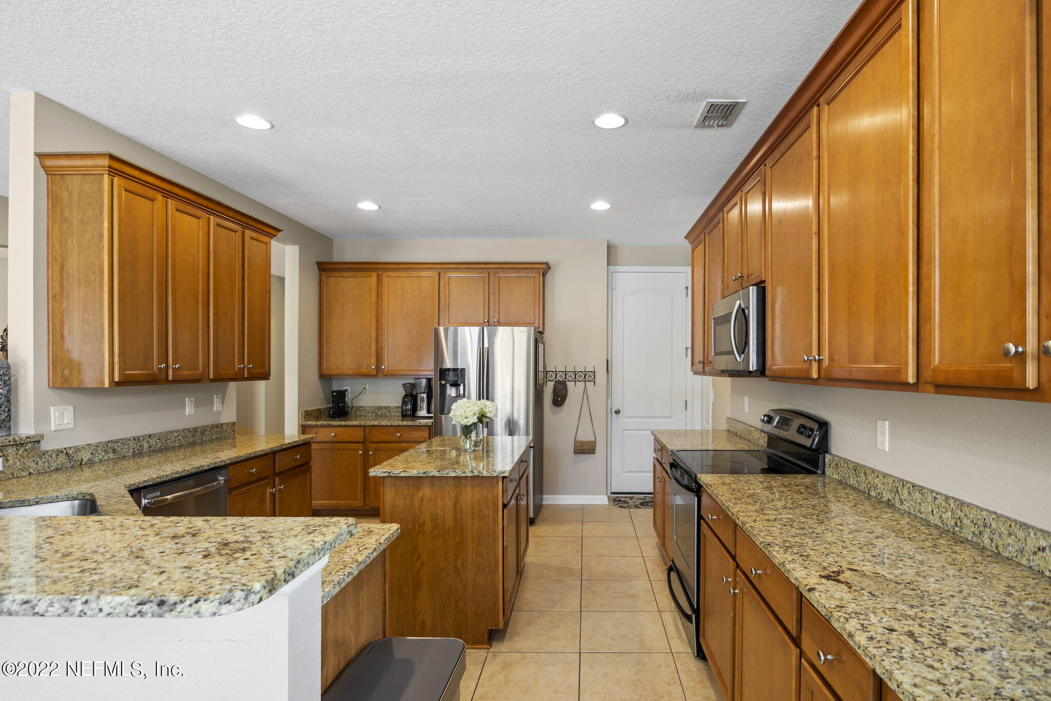 12133 DIAMOND SPRINGS DR