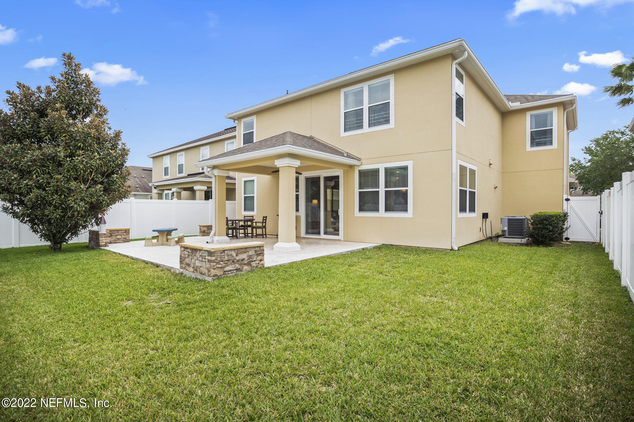 12133 DIAMOND SPRINGS DR