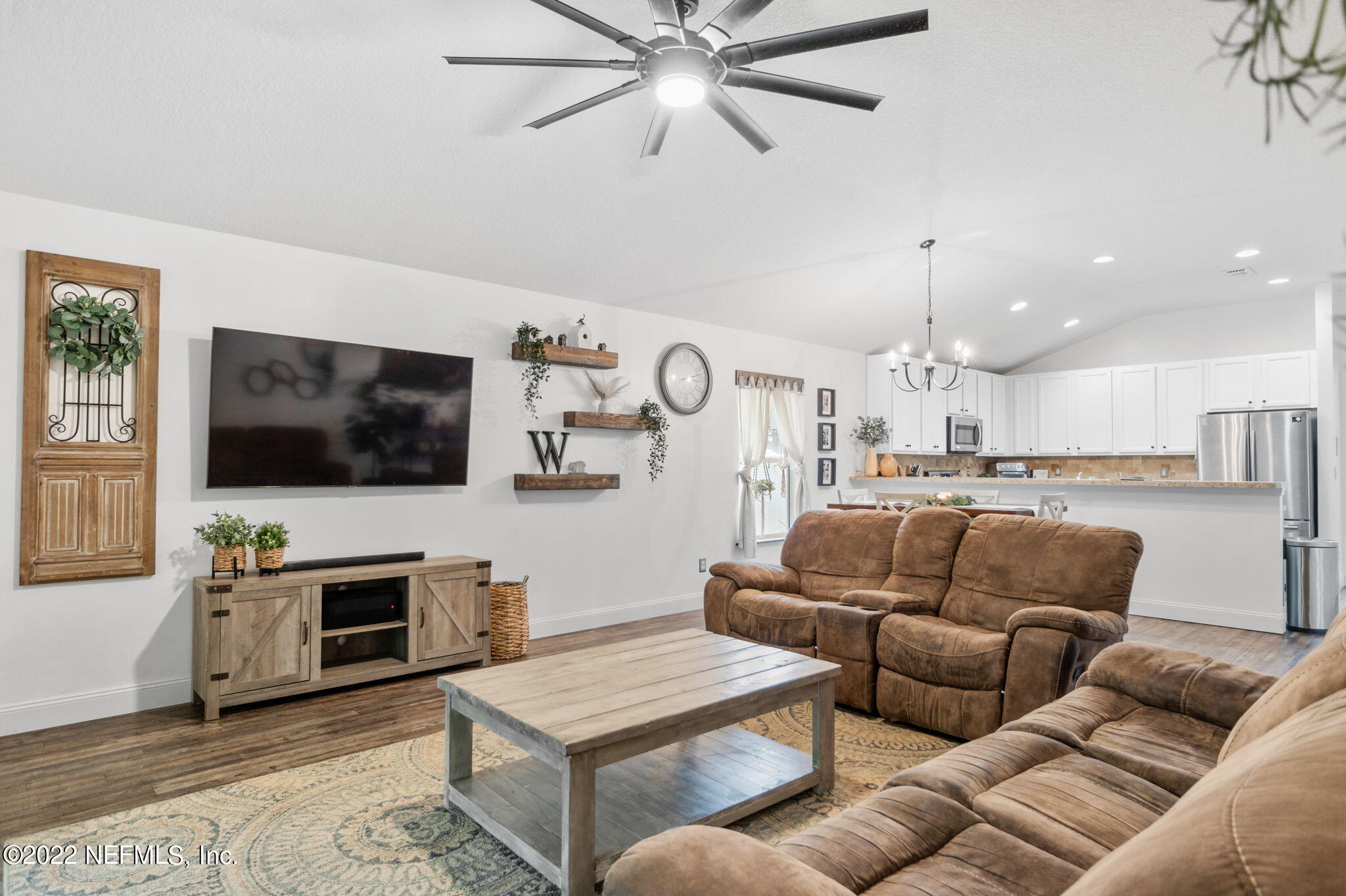 627 ARBORWOOD DR