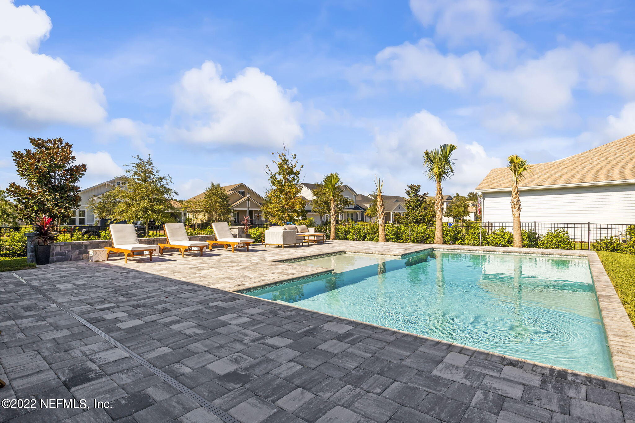211 QUAIL VISTA DR
