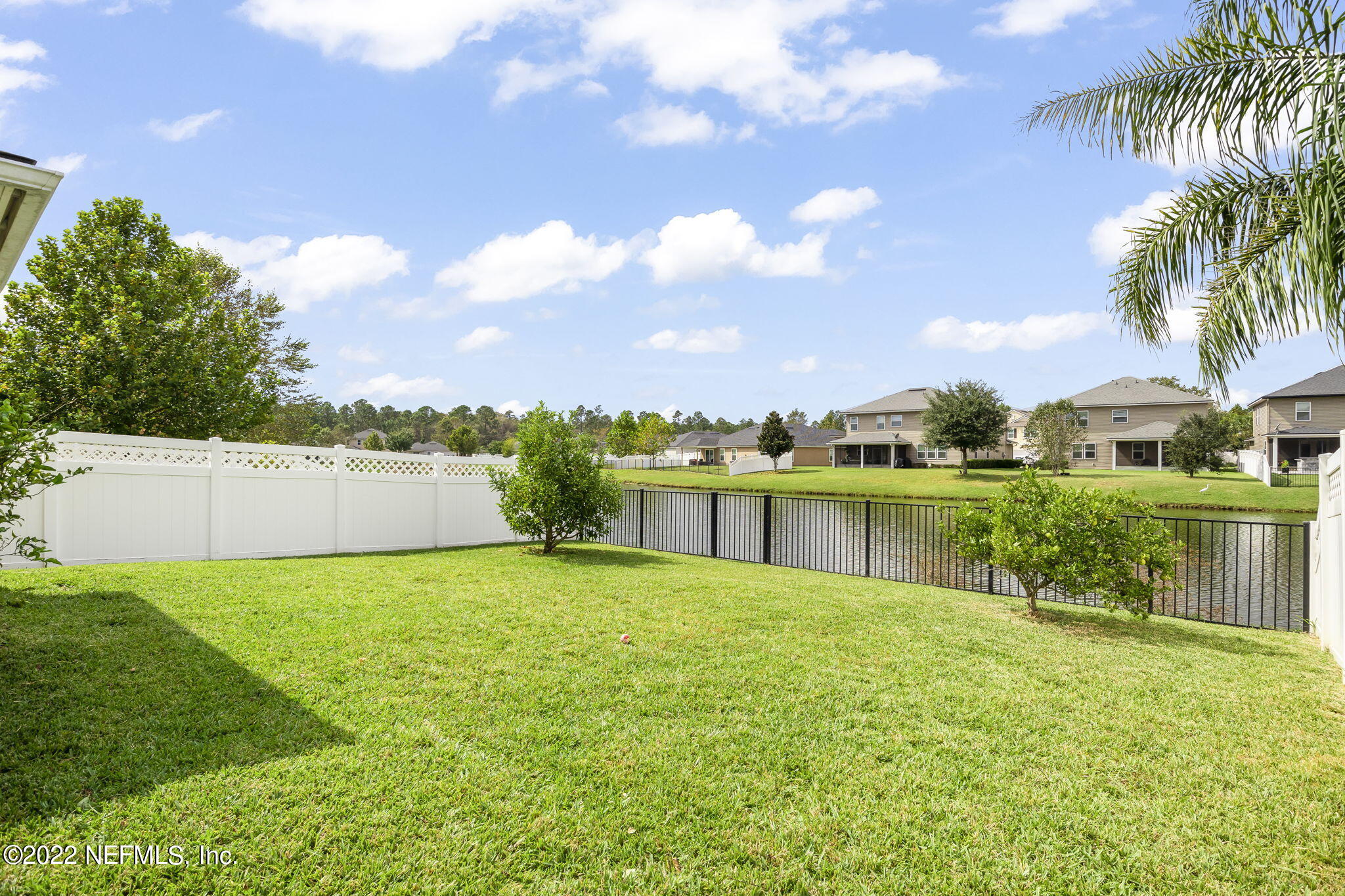 866 GLENDALE LN