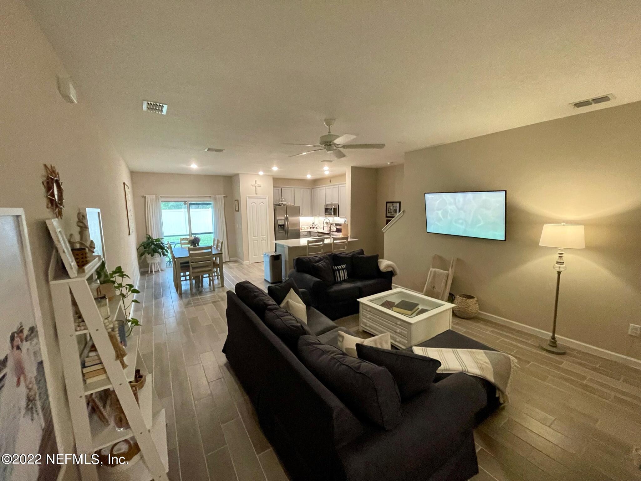2555 SANDY DUNE DR