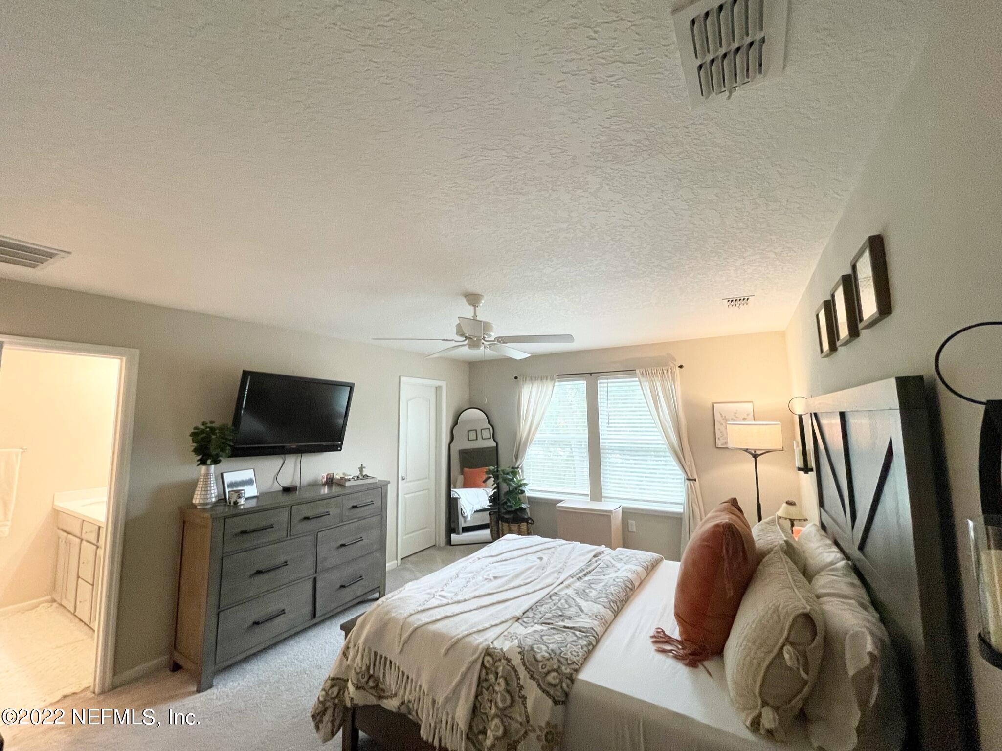 2555 SANDY DUNE DR
