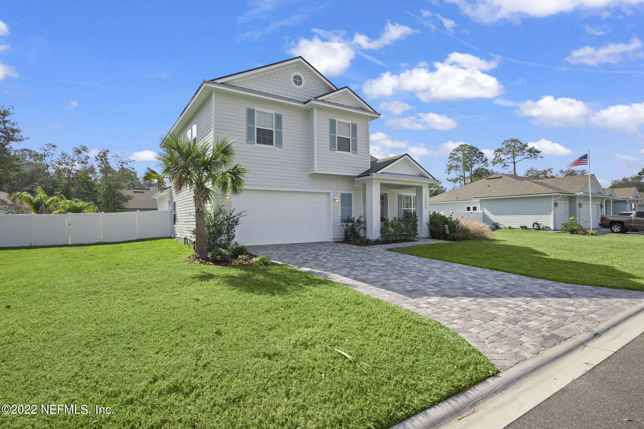 13800 HIDDEN OAKS LN
