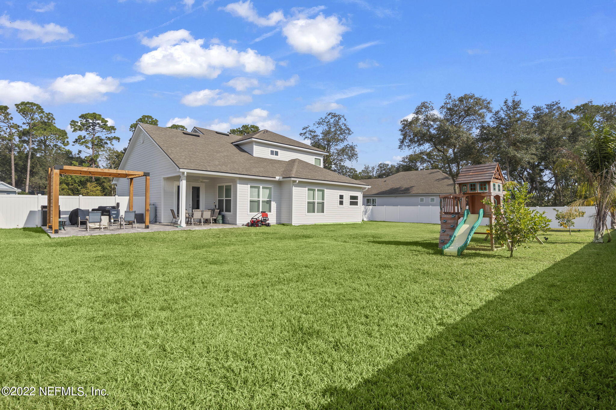 13800 HIDDEN OAKS LN