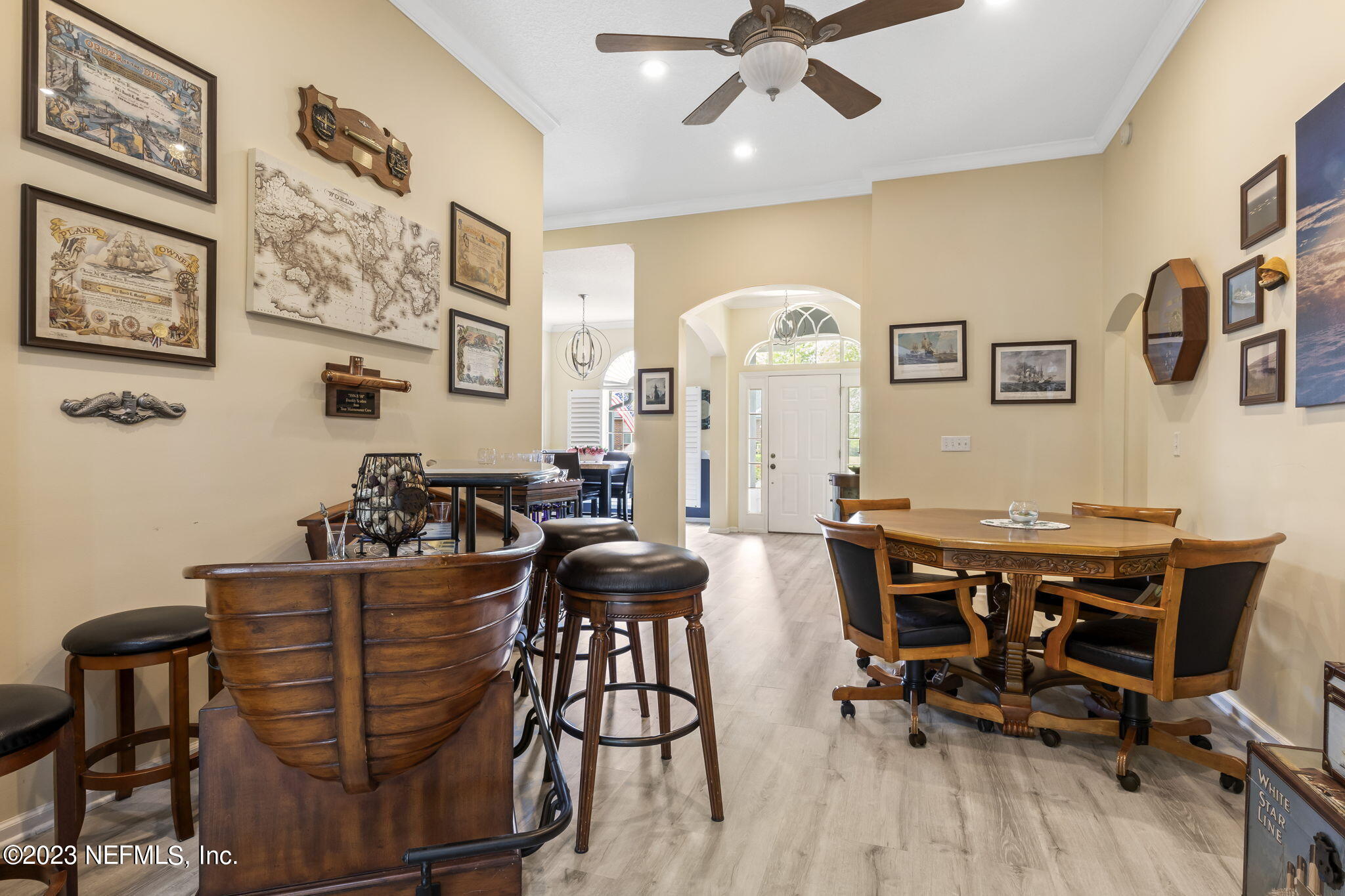 12279 LAKE FERN DR E