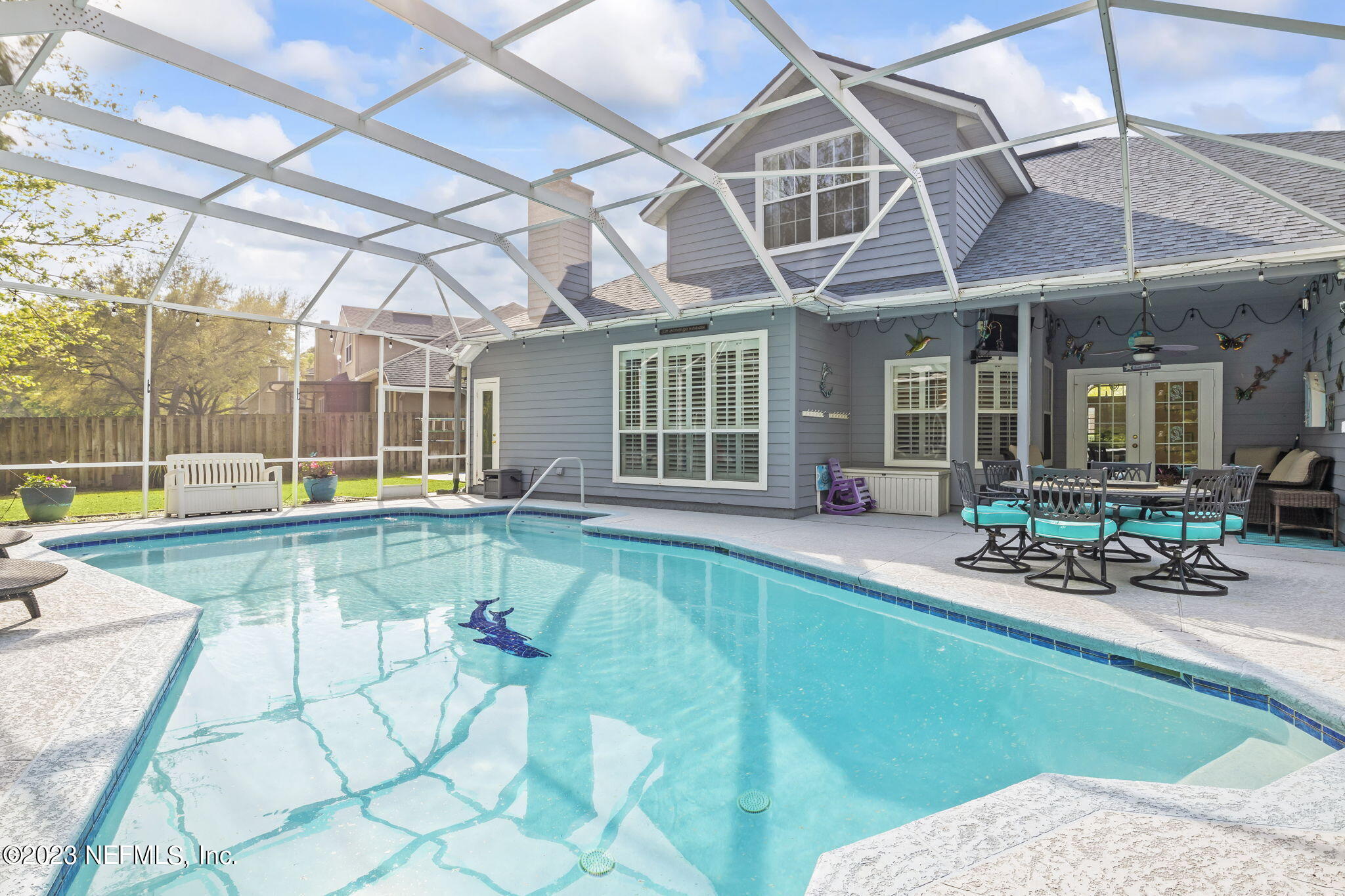 12279 LAKE FERN DR E