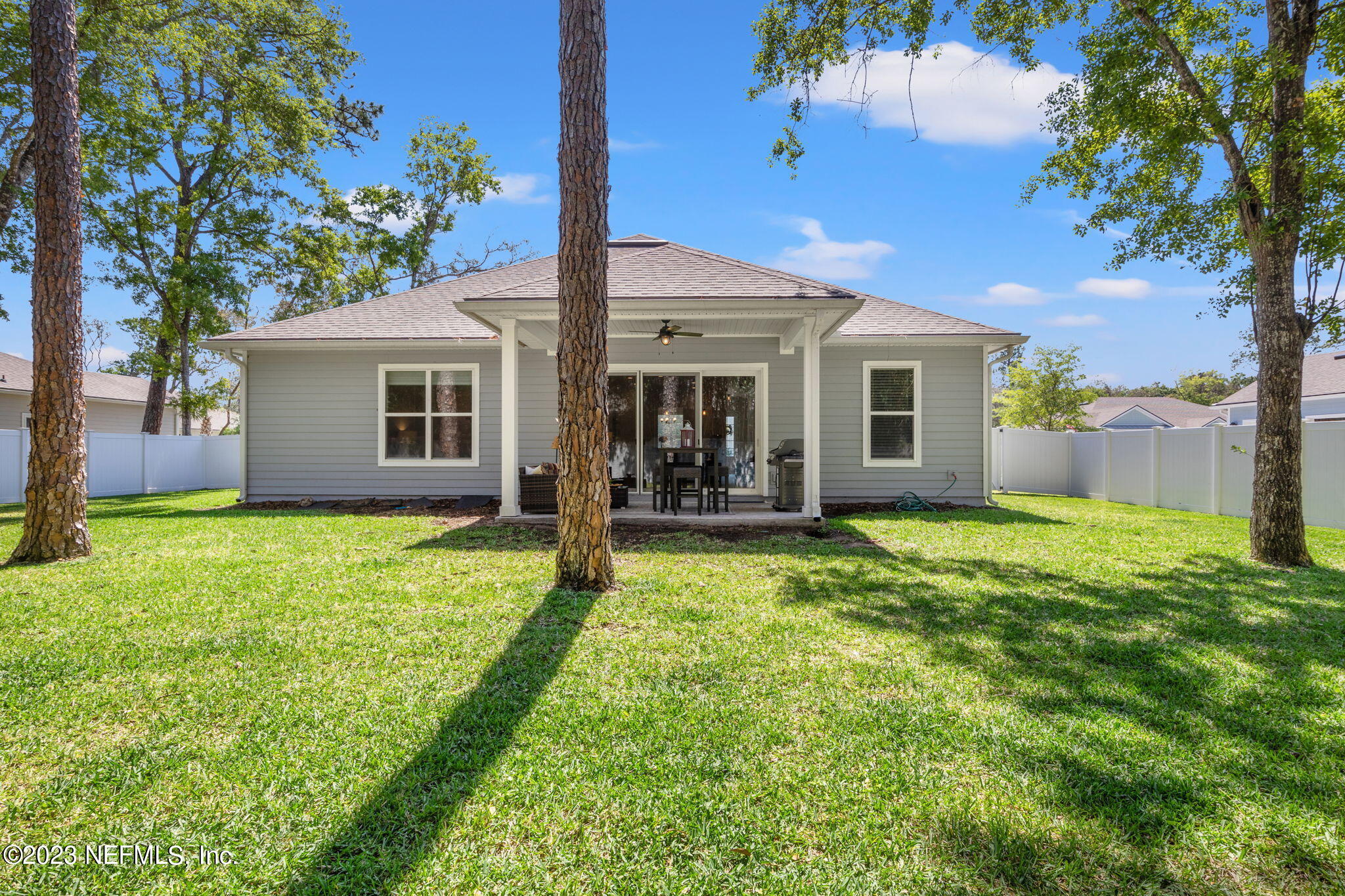 13801 HIDDEN OAKS LN