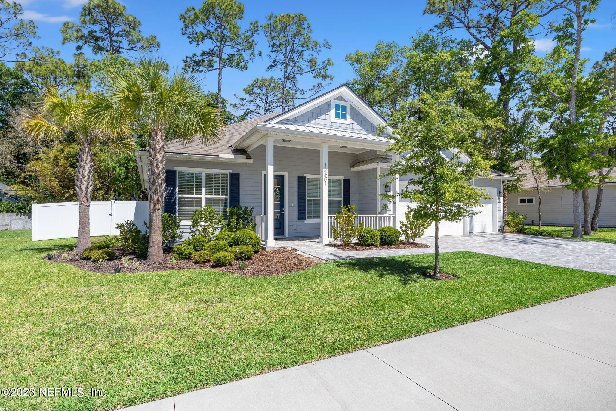 13801 HIDDEN OAKS LN