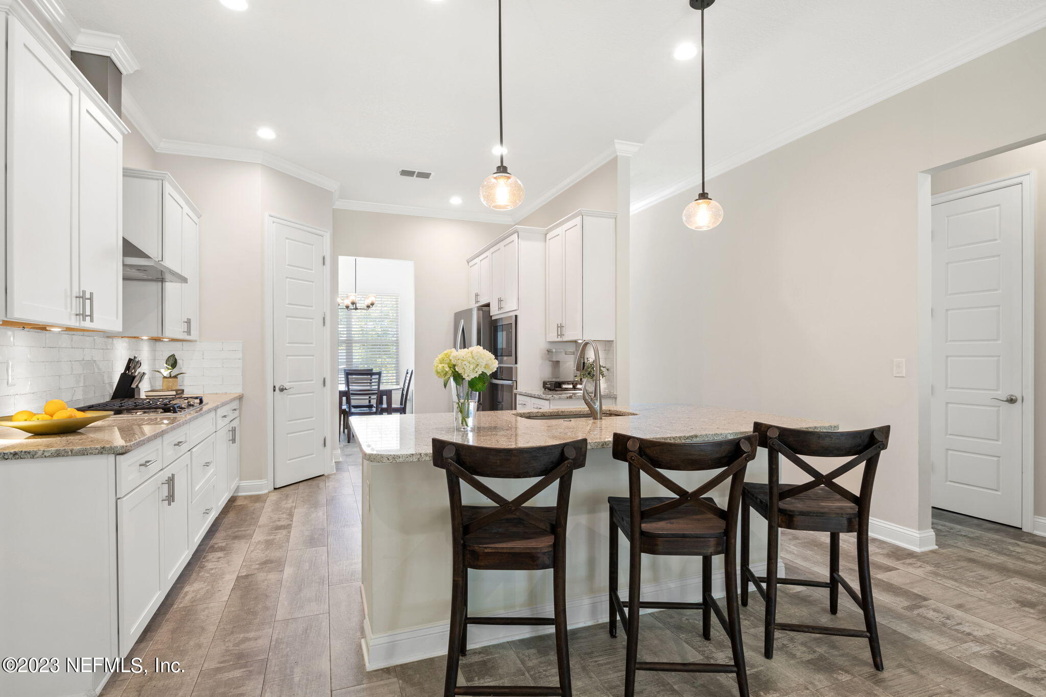 13801 HIDDEN OAKS LN