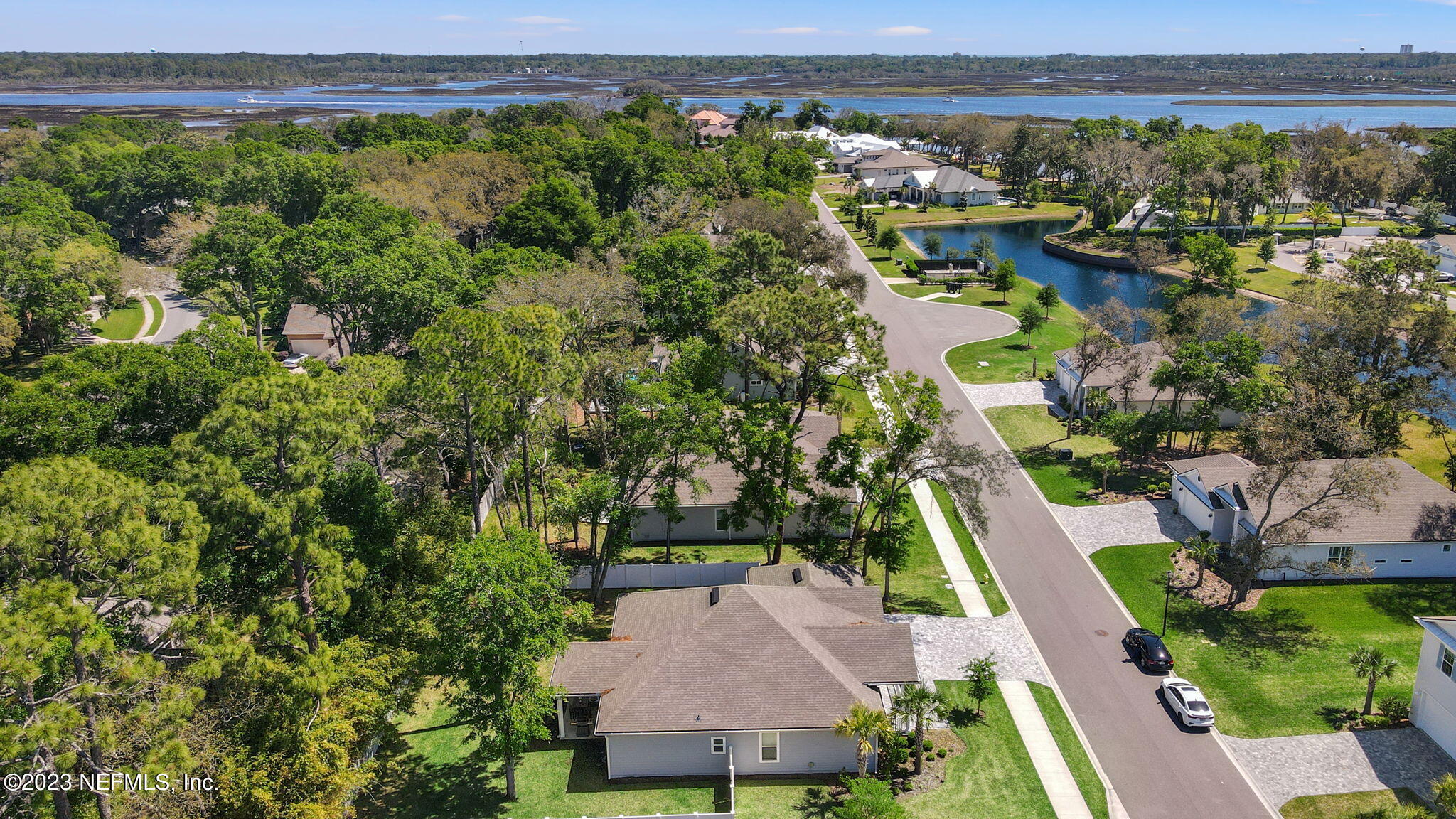 13801 HIDDEN OAKS LN