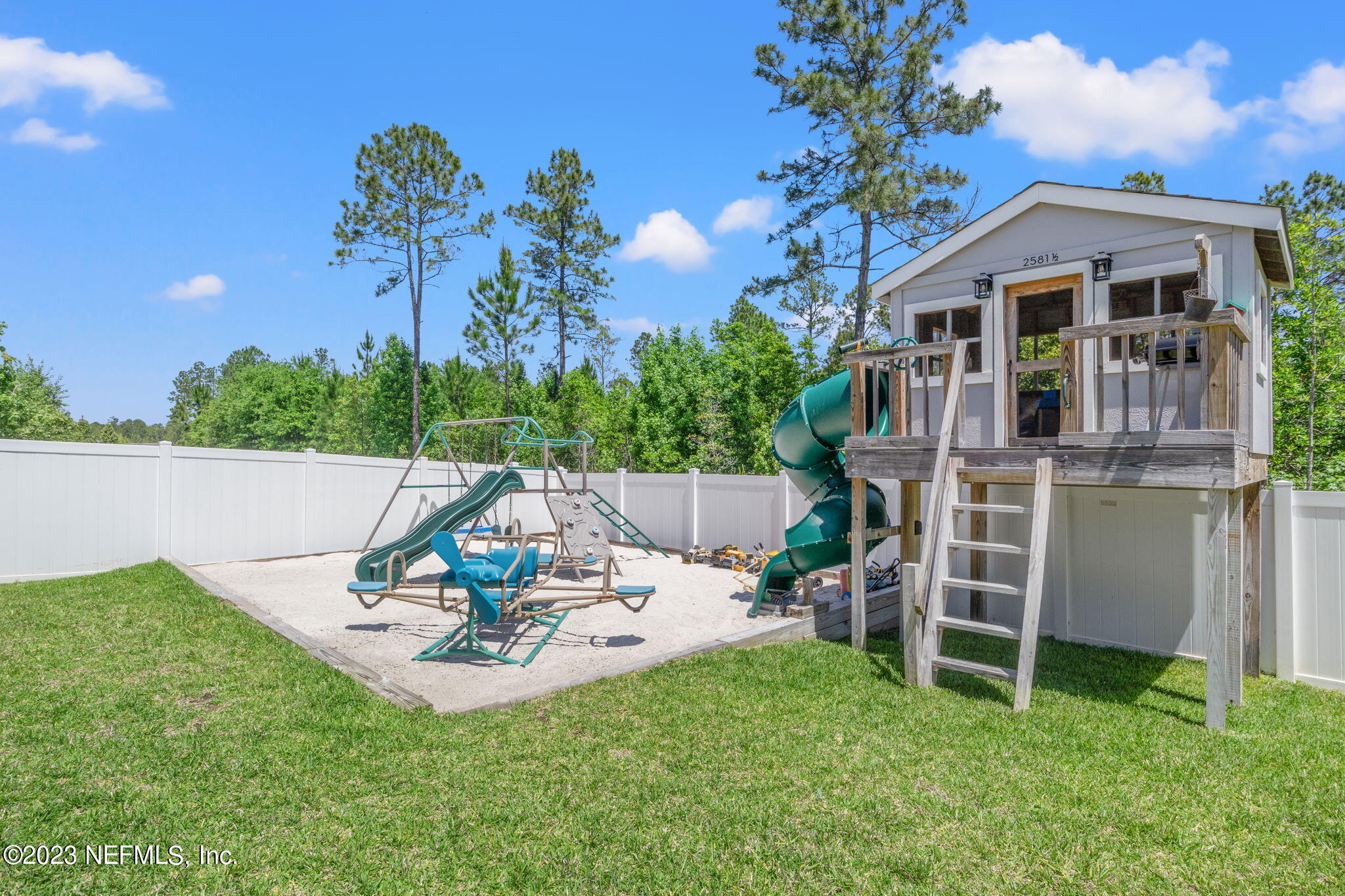 2581 COLD STREAM LN