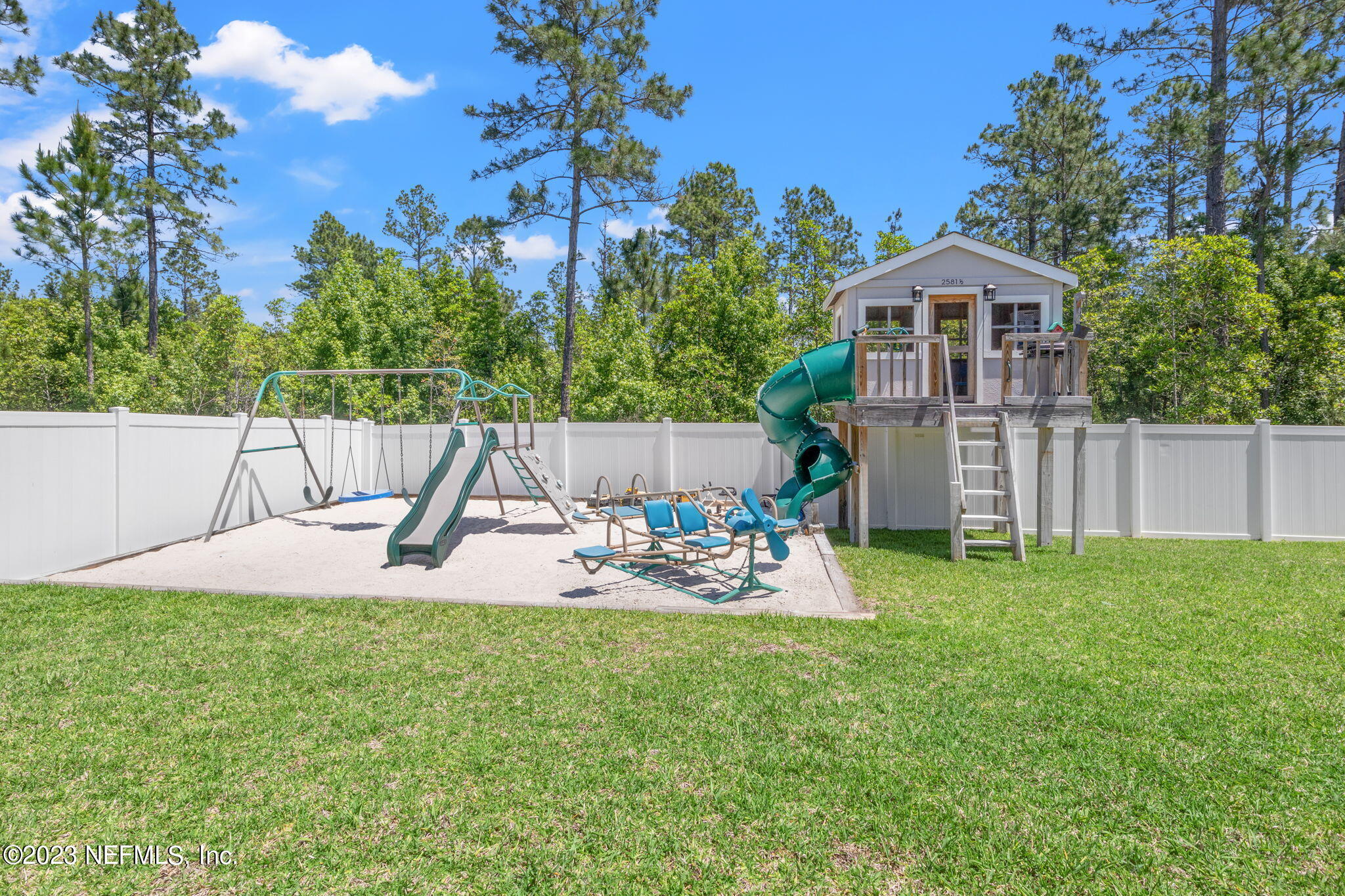 2581 COLD STREAM LN