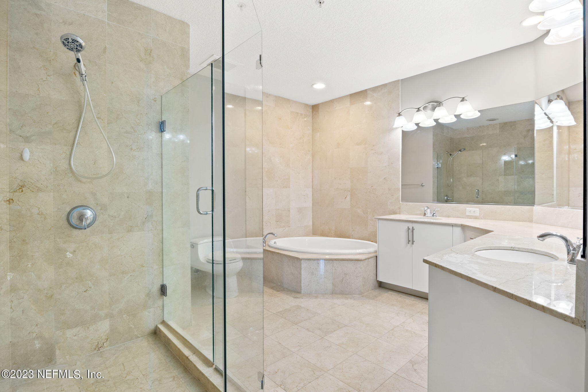 1431 RIVERPLACE BLVD Unit: 2101