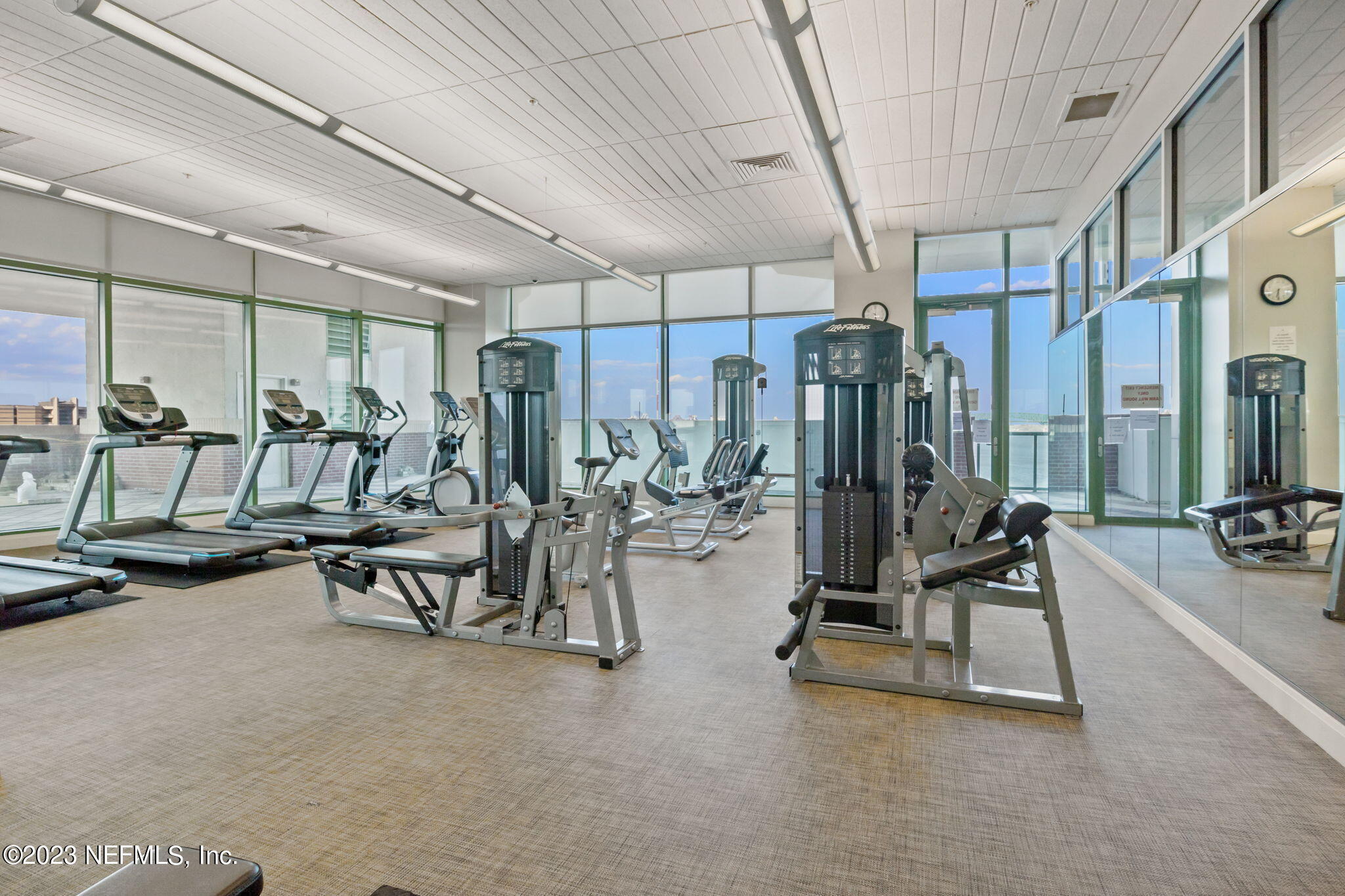 1431 RIVERPLACE BLVD Unit: 2101