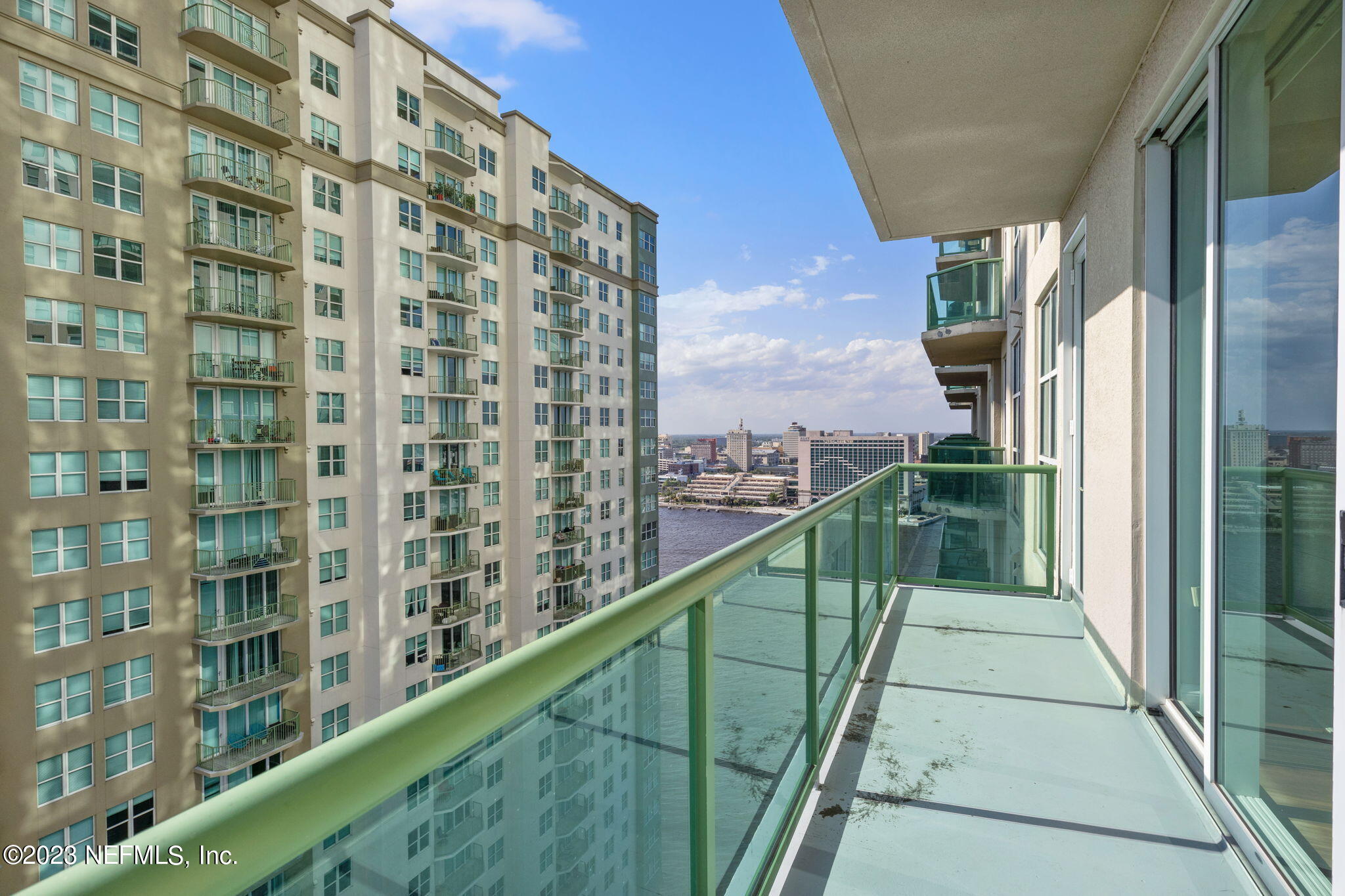 1431 RIVERPLACE BLVD Unit: 2101