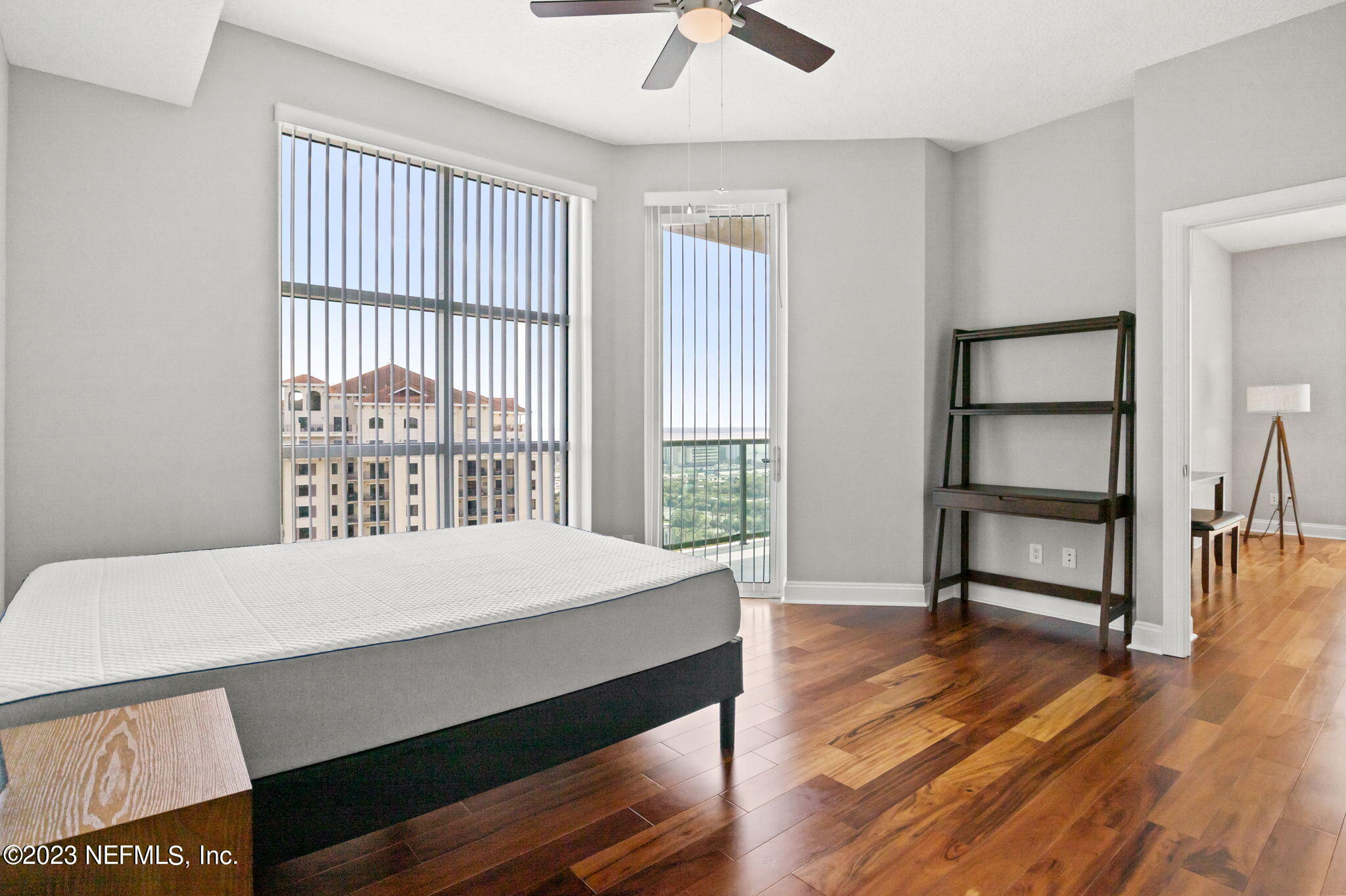1431 RIVERPLACE BLVD Unit: 2101
