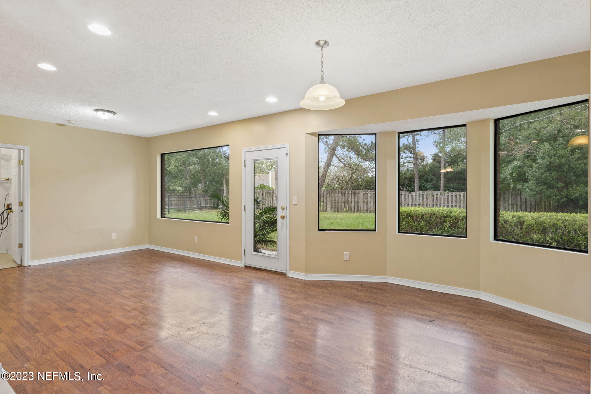8561 CAMSHIRE CT