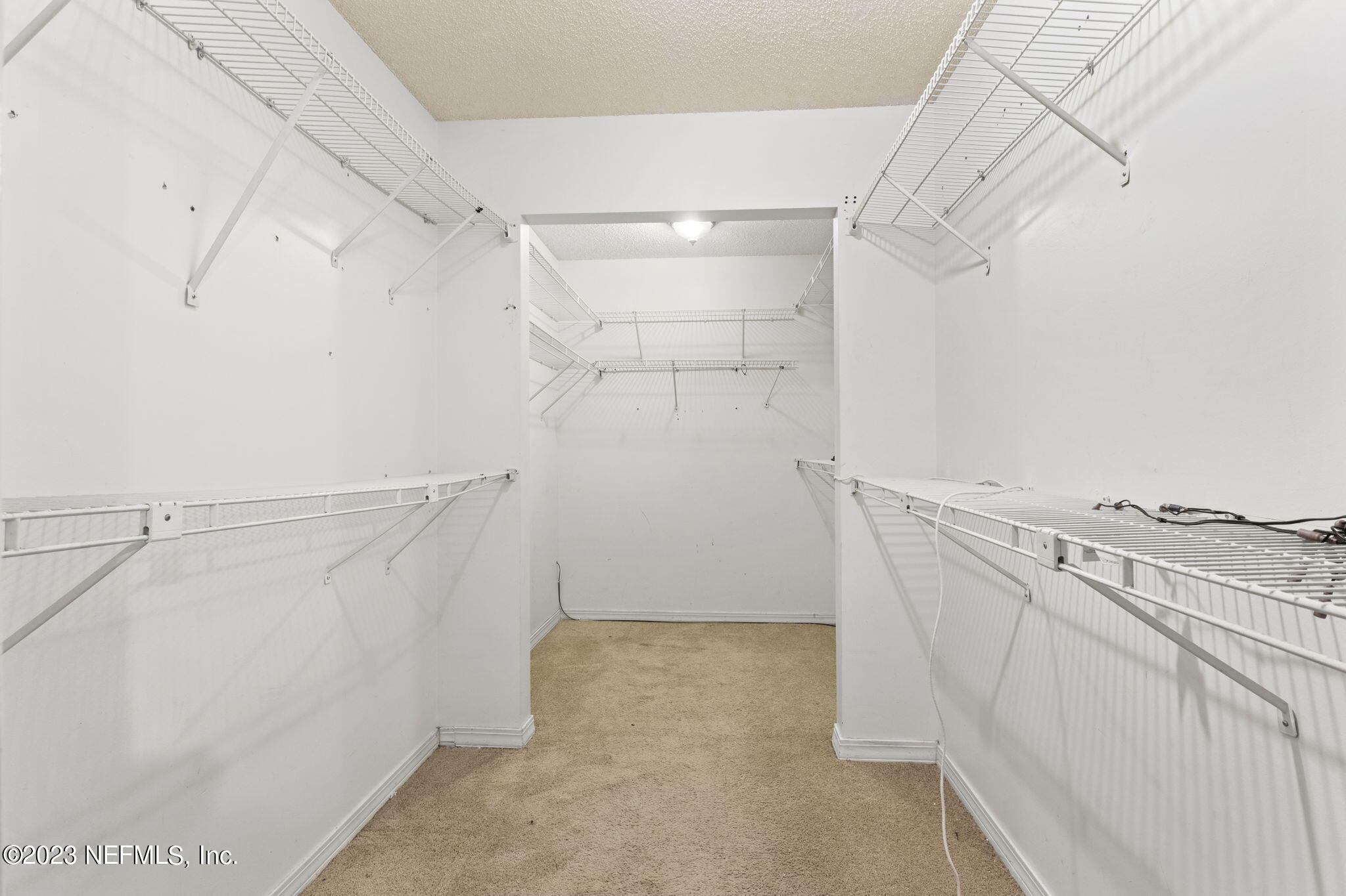8561 CAMSHIRE CT