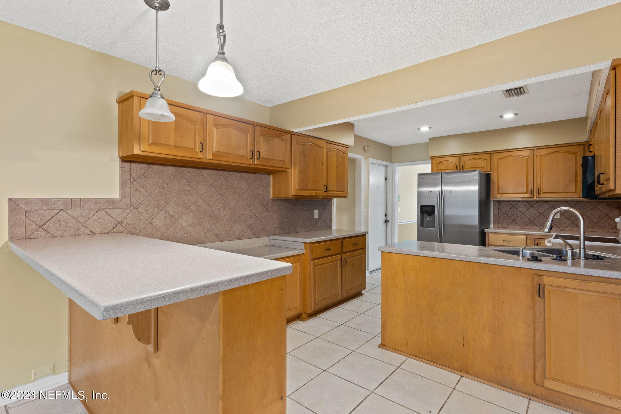 8561 CAMSHIRE CT