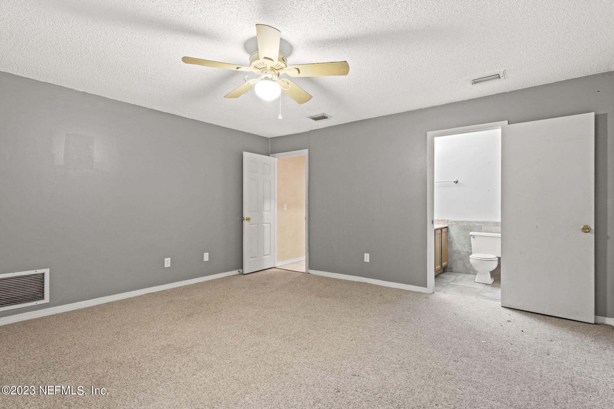 8561 CAMSHIRE CT