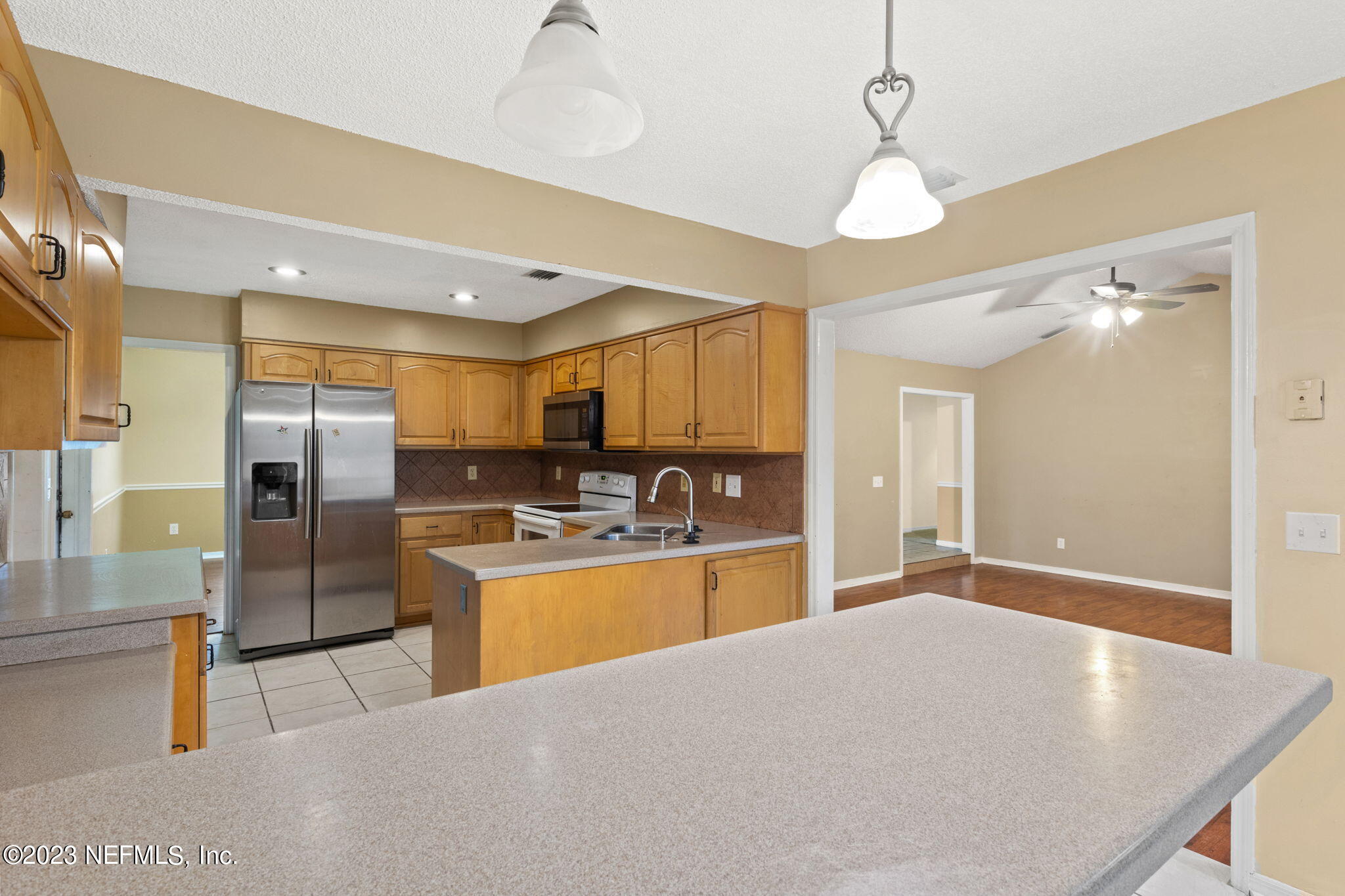 8561 CAMSHIRE CT