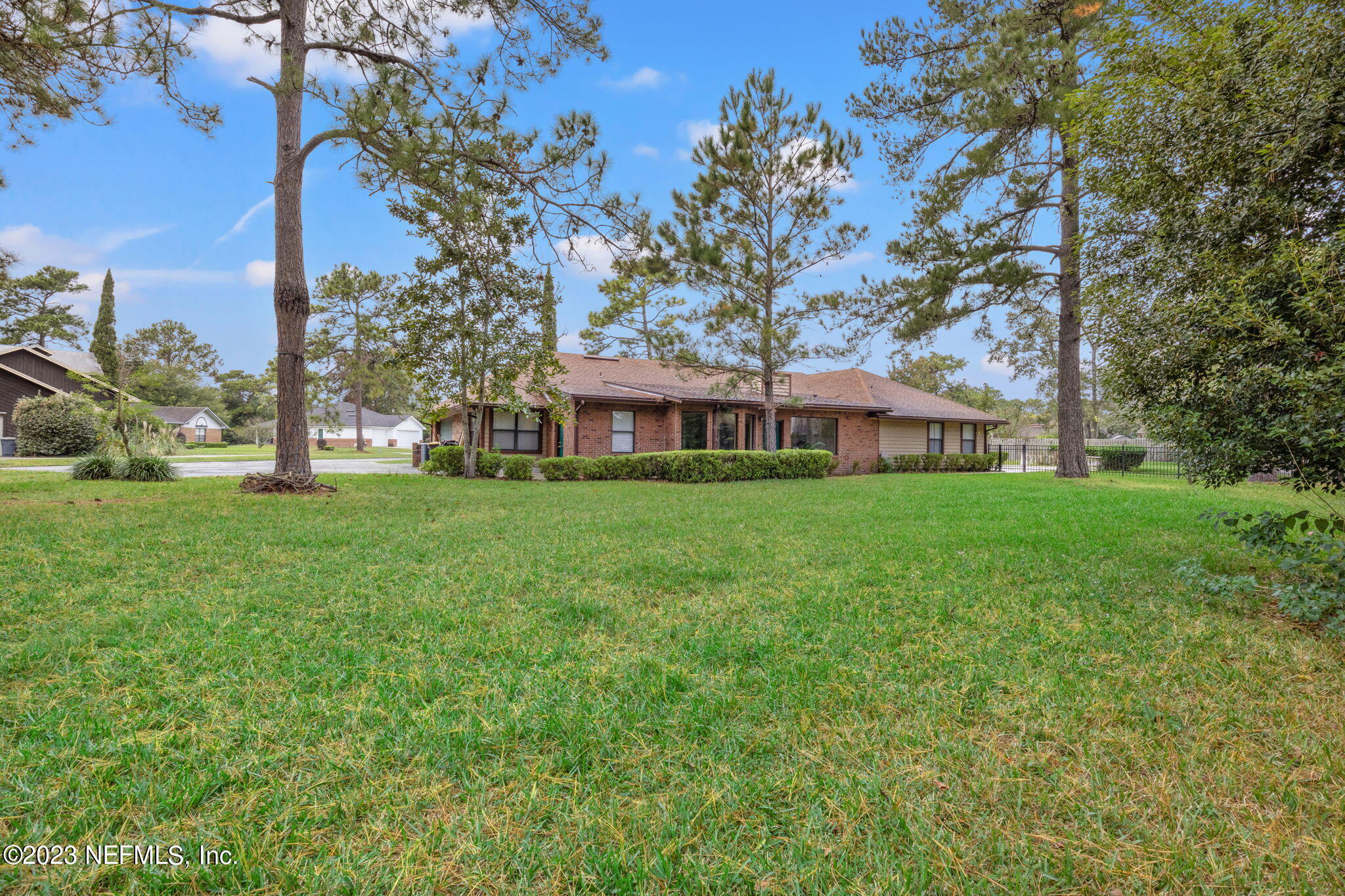 8561 CAMSHIRE CT