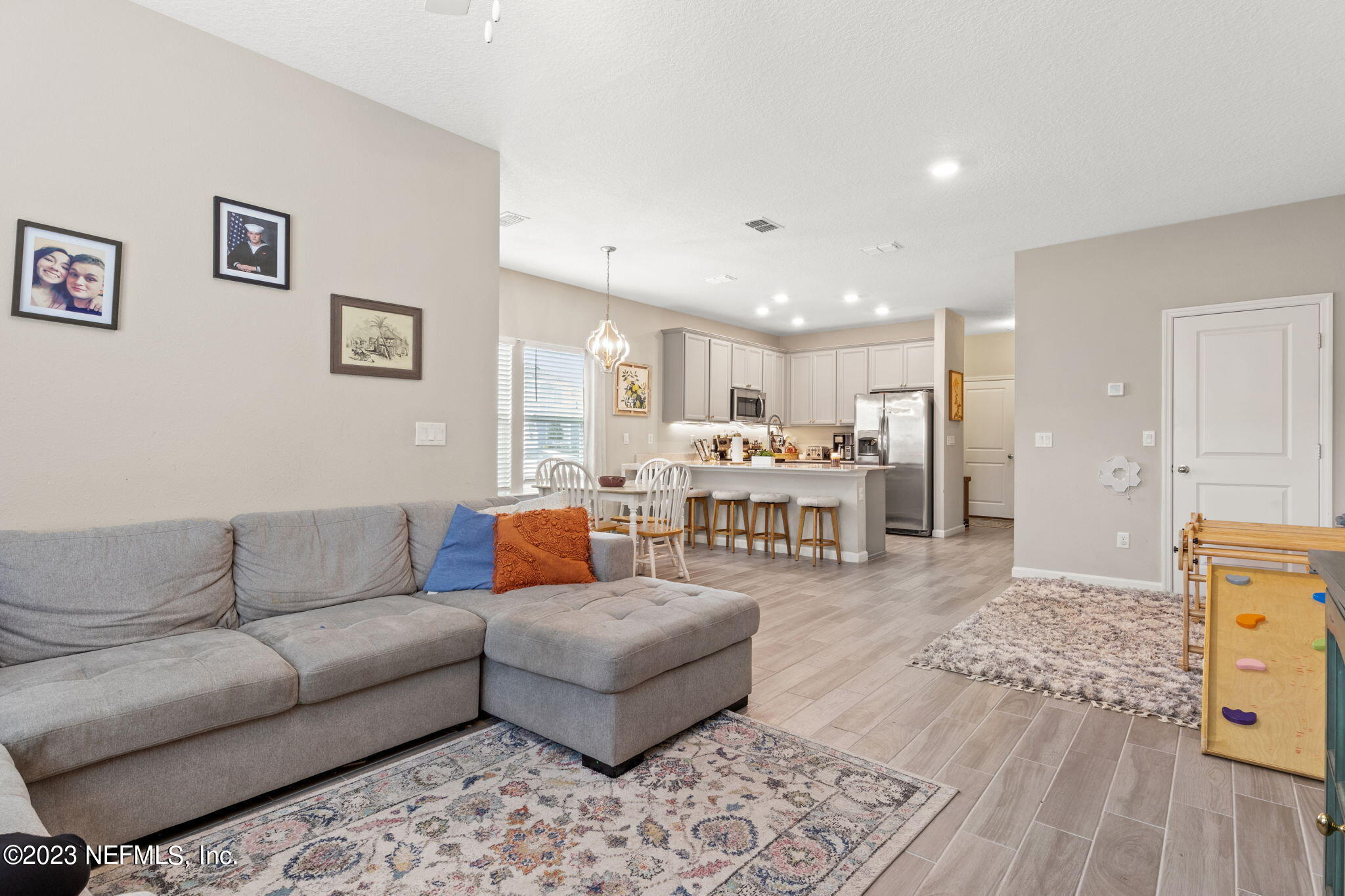 1146 BEACH DUNE DR