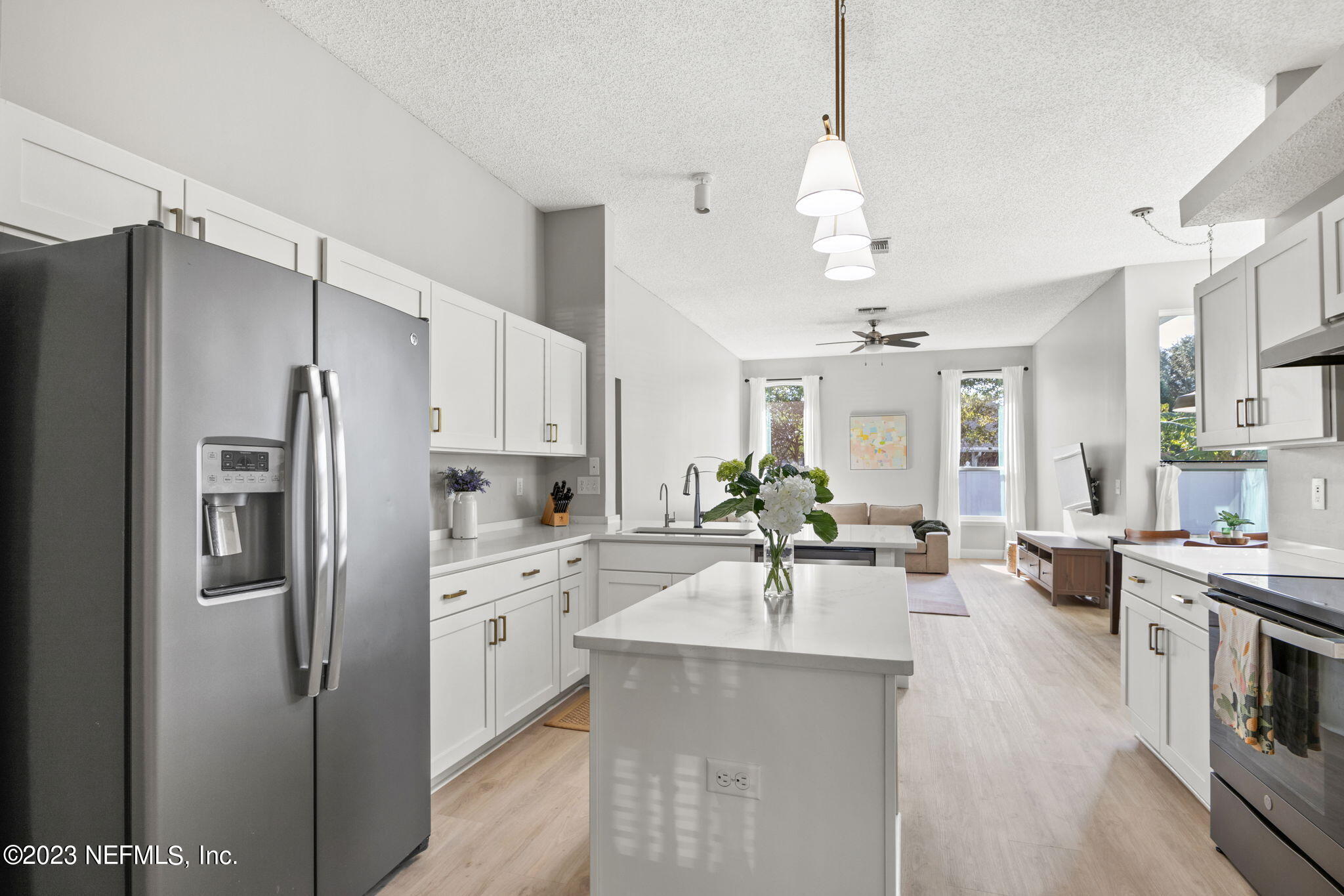 12058 SUNCHASE DR