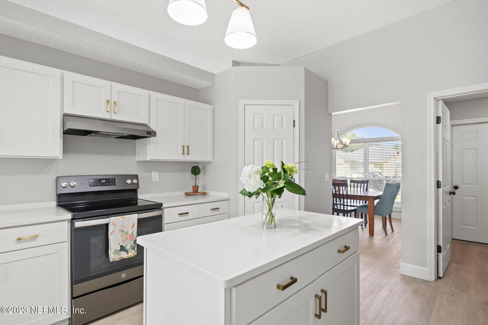 12058 SUNCHASE DR