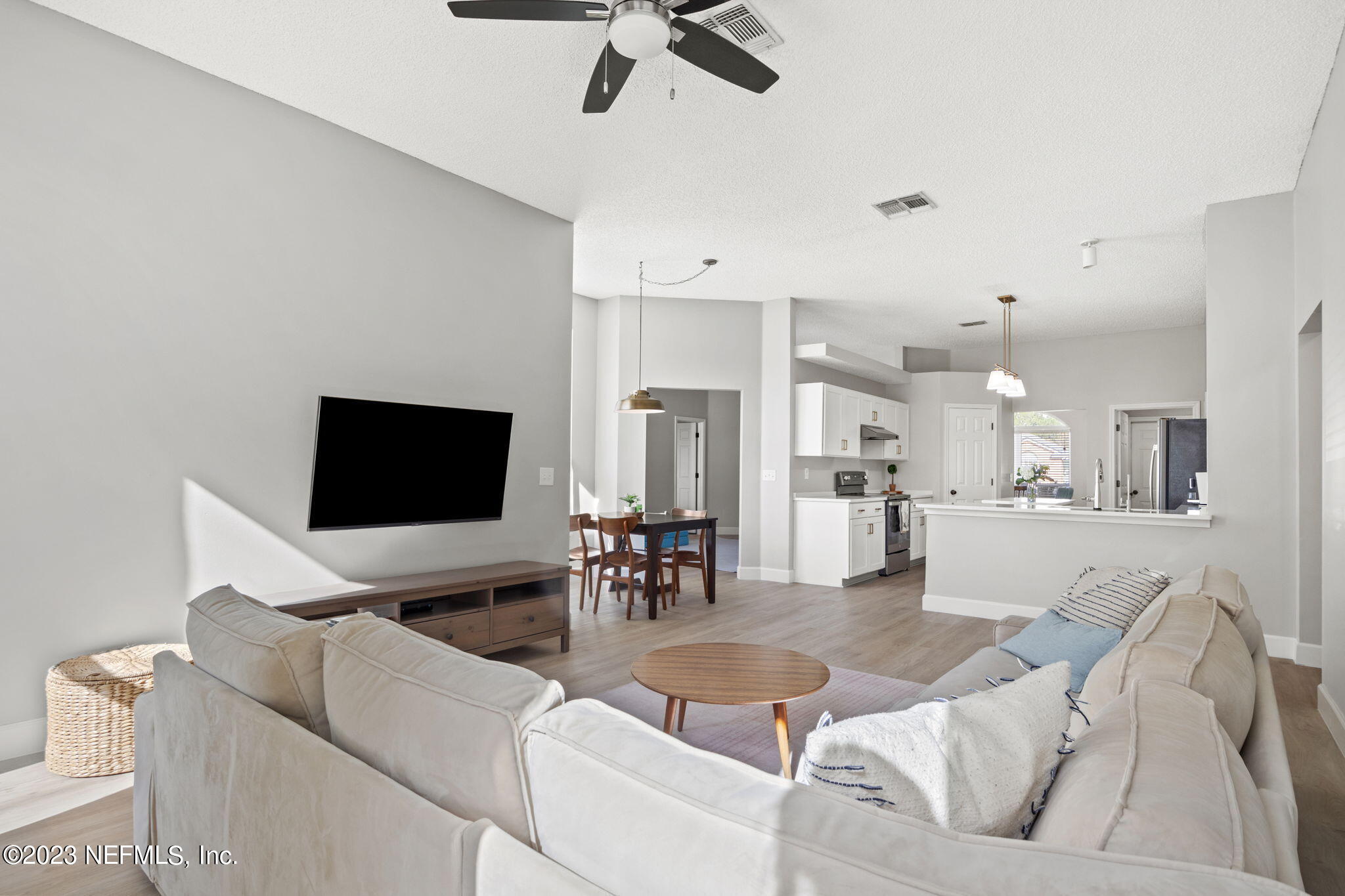 12058 SUNCHASE DR